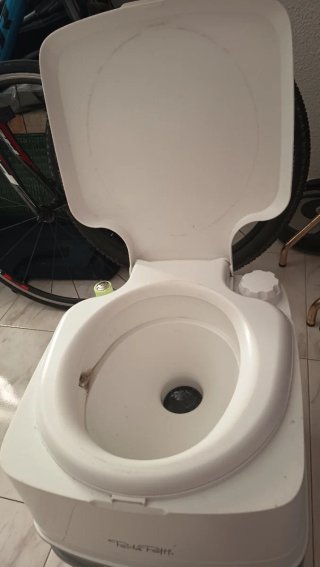 Potti 165 WC químico marca: Theford