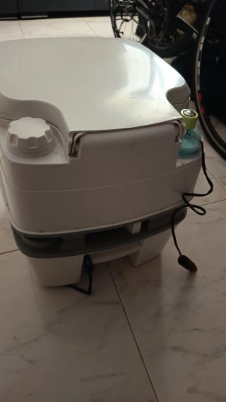 Potti 165 WC químico marca: Theford