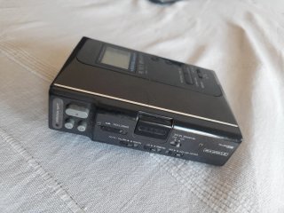 Walkman AIWA Auto Reverse Digital Display. VINTAGE