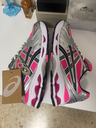 Asics Gel-Kayano 14 Pink/Black/Silver Talla 44