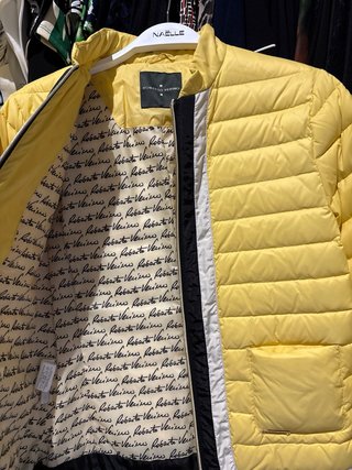 Chaqueta de plumas amarilla Roberto Verino