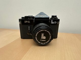 Canon F-1 ブラック LAKE PLACID 1980 Canon F1 Edición Especial Lake Placid 1980 de Segunda mano por 750