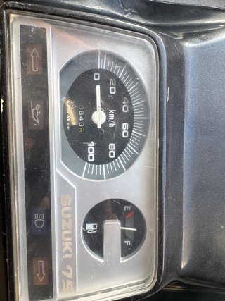 Tapa marcador Suzuki Lido 75