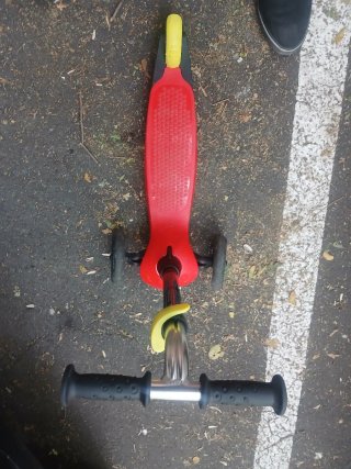 Patinete infantil 3 ruedas rojo