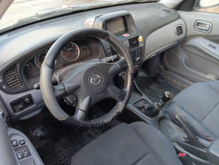 Nissan Almera 2003