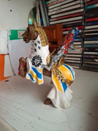Figura Caballo con Jinete Rota