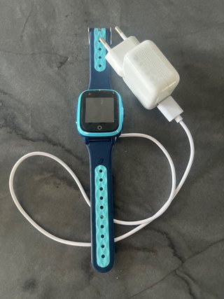 Reloj inteligente azul y turquesa