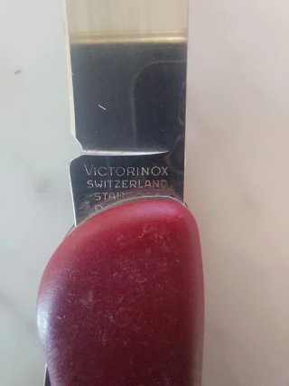 Coltellino Victorinox Raiffeisen rosso