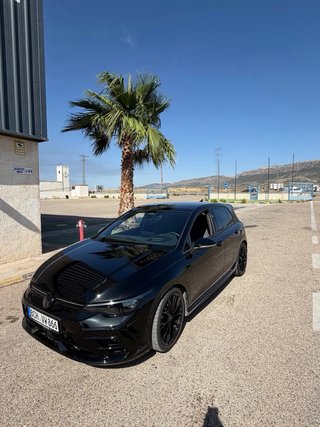 Volkswagen Golf 8.5R black edition 2026