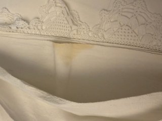 Sábana y funda de almohada antiguas bordadas