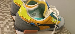 Zapatillas Puma grises, turquesa y amarillas