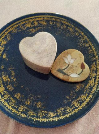 Caja joyero corazón piedra