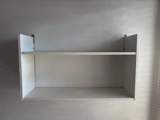 Estantería blanca de pared doble