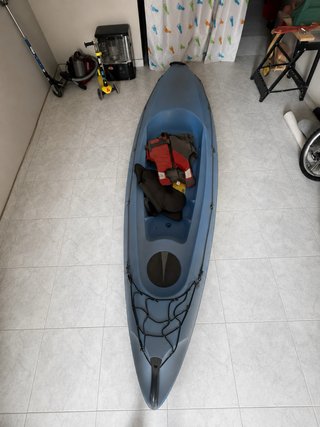 Kayak azul  de la marca bic en muy buen estado