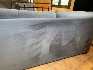 Sofá cama gris de tela