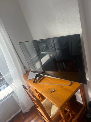 TV Philips 47 LCD 50-60Hz