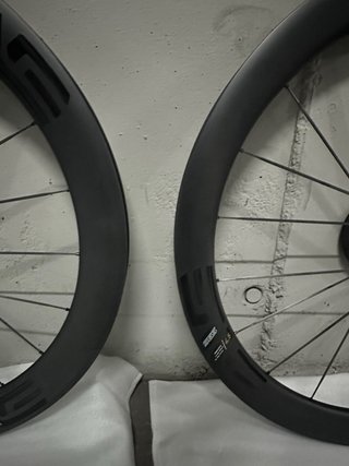 Ruedas carbono 50mm delantera 60mm trasera