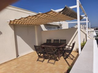MESA DE JARDÍN,SILLAS Y PERGOLA BENICARLO-castello
