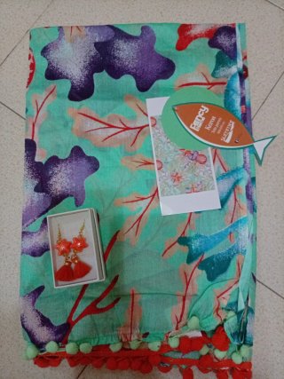 Set mare con orecchini e foulard