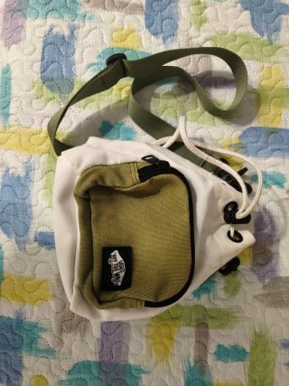 Bolso Vans Blanco y Verde Militar