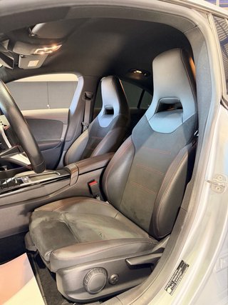 Mercedes-Benz Clase CLA 2024
