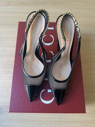 Zapatos Gucci Slingback Negros y Dorados