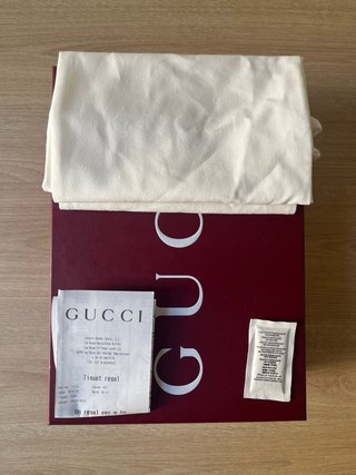 Zapatos Gucci Slingback Negros y Dorados