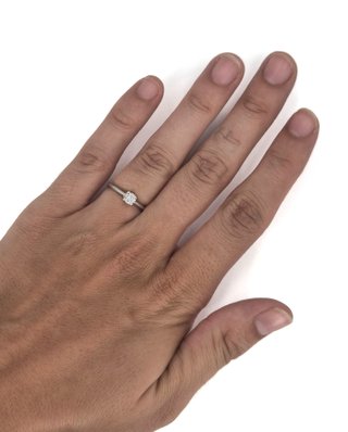 048-01-00060 Anillo Oro Blanco 18K Diamante