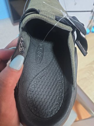 Zapatillas Marrones y Verdes