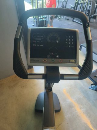 Bicicleta Estática Technogym