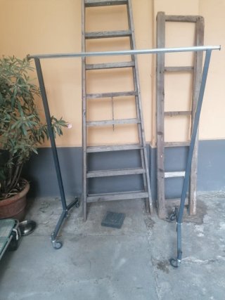 Appendiabiti metallo e legno