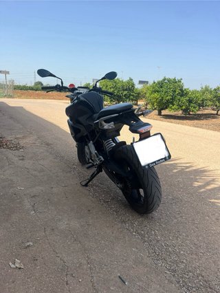 BMW G 310 R