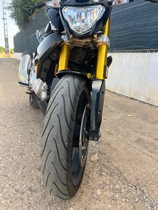 BMW G 310 R