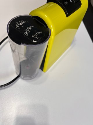 Macchina Nespresso Essenza Mini non funzionante
