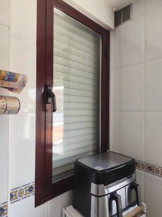 Ventana de 2 hojas V04