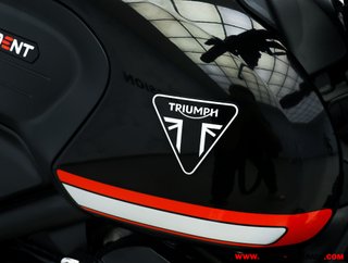 TRIUMPH TRIDENT 660 ¿A2?