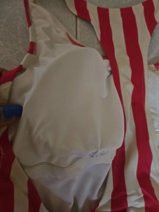 Costume intero Iris Lilly a righe rosse e beige