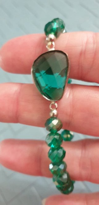 Braccialetto cristalli verdi elastico