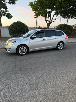 Peugeot 308 2016