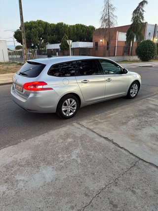 Peugeot 308 2016