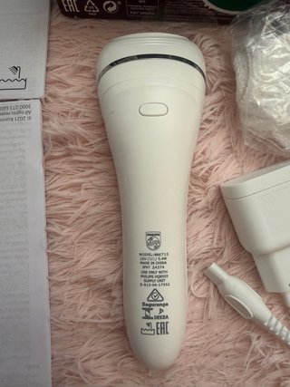 Depiladora Philips Serie 8000 6 en 1