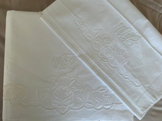 Juego de cama antiguo bordado