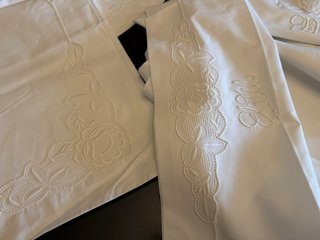 Juego de cama antiguo bordado
