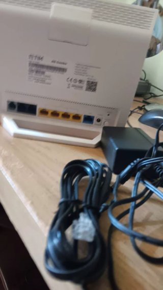 Smart Modem TIM Wi-Fi ADSL FIBRA
