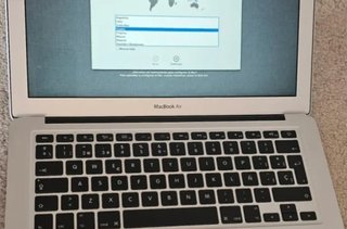 MacBook Air A1466 Plata 256 GB SSD