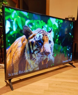 Como nuevo - LG Smart TV 50" UHD 4K - Con mando
