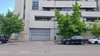 Garaje en alquiler en Ensanche de Vallecas - Valdecarros en Madrid