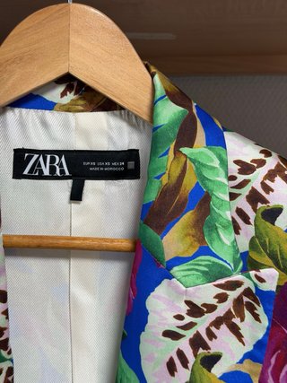 Traje Zara