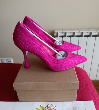 Elegantes Zapatos Tacón Fucsia Talla 38 y 39