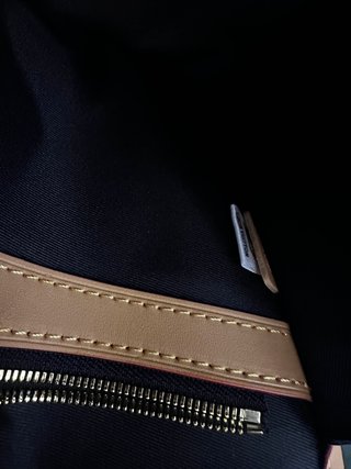 Louis Vuitton marrón